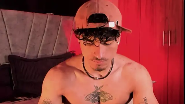 Snapshot of Thomas_Fit1 chatting on September 2025 04:15:01 AM Thomas Fit1 online show from September 2025 04:15:01 AM