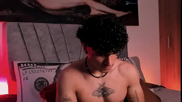 Snapshot of Thomas_Fit1 chatting on October 2025 07:20:01 PM Thomas Fit1 online show from October 2025 07:20:01 PM