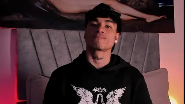 Snapshot of Thomas_Fit1 chatting on November 2025 02:21:01 AM Thomas Fit1 online show from November 2025 02:21:01 AM