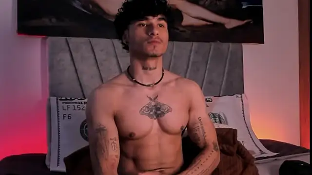 Snapshot of Thomas_Fit1 chatting on November 2025 05:34:02 PM Thomas Fit1 online show from November 2025 05:34:02 PM