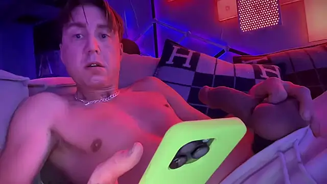 Snapshot of YouLikeBigDick9 chatting on January 2025 07:04:02 AM YouLikeBigDick9 online show from January 2025 07:04:02 AM