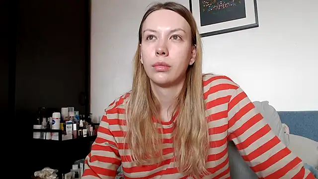 Scarlettford online show from February 2026 12:01:01 PM