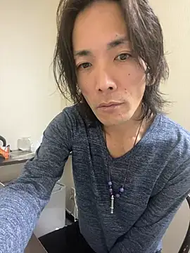 Snapshot of Katakuriko-Denpun chatting on November 2025 12:07:01 PM Katakuriko-Denpun online show from November 2025 12:07:01 PM