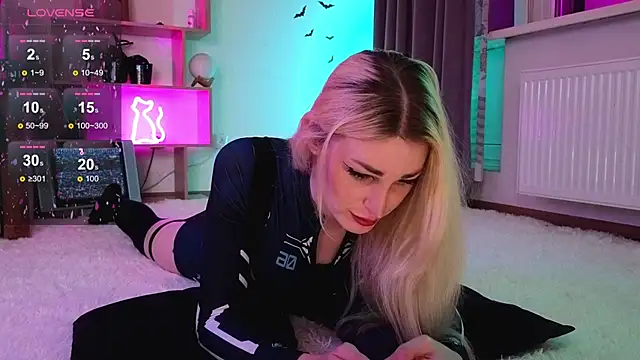 Inchcaser  online show from October 2025 07:31:02 PM