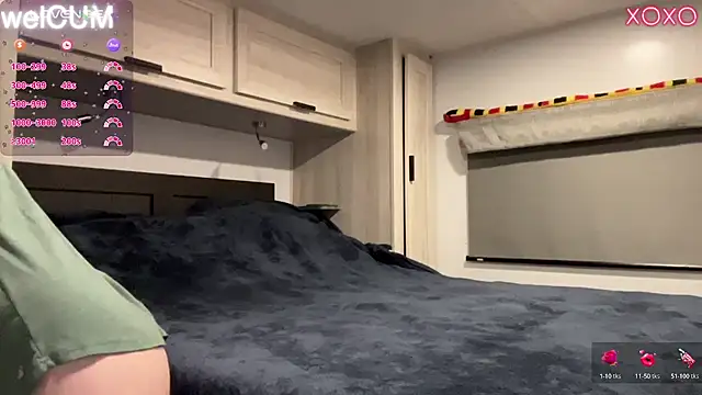 Snapshot of foreverkinky chatting on January 2025 01:07:02 AM foreverkinky online show from January 2025 01:07:02 AM