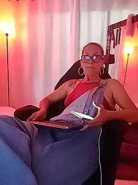 Snapshot of SelenaHouston chatting on February 2026 08:12:02 PM SelenaHouston online show from February 2026 08:12:02 PM