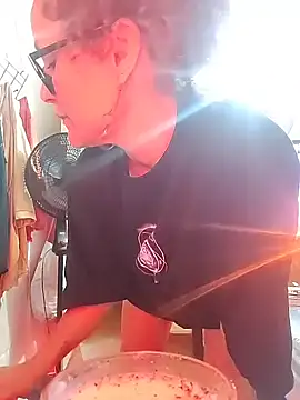 Snapshot of SelenaHouston chatting on February 2026 04:20:01 AM SelenaHouston online show from February 2026 04:20:01 AM