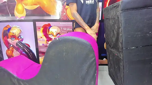 Snapshot of Grouphot_naugthy chatting on February 2025 03:39:01 PM Grouphot naugthy online show from February 2025 03:39:01 PM