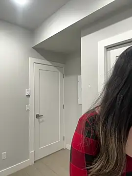 jAsMinE678 online show from April 2026 07:03:01 PM