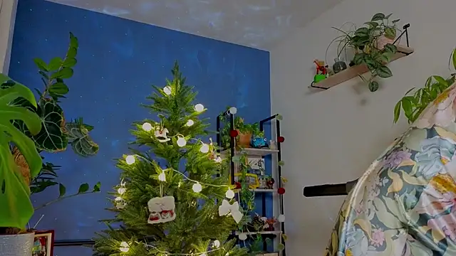 Snapshot of _lightmyfire chatting on December 2025 04:36:01 PM lightmyfire online show from December 2025 04:36:01 PM