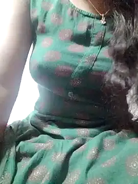 Snapshot of rituporna2004 chatting on January 2025 03:04:01 PM rituporna2004 online show from January 2025 03:04:01 PM