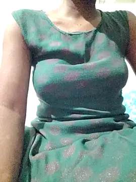 rituporna2004 online show from February 2026 02:10:01 PM