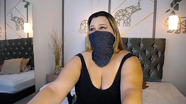 SalmaZaman online show from January 2025 02:36:01 PM