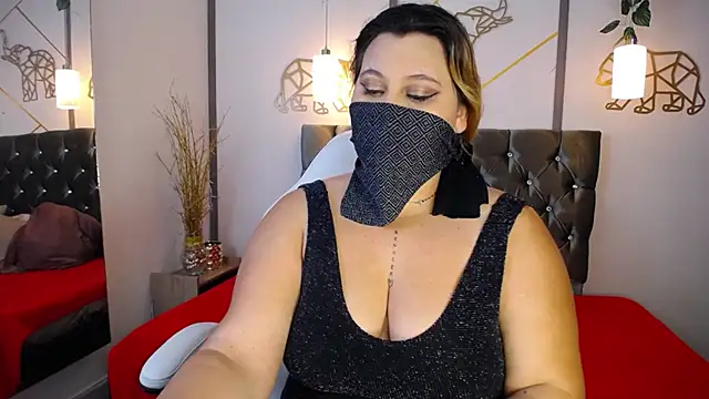 SalmaZaman online show from January 2025 05:40:02 PM