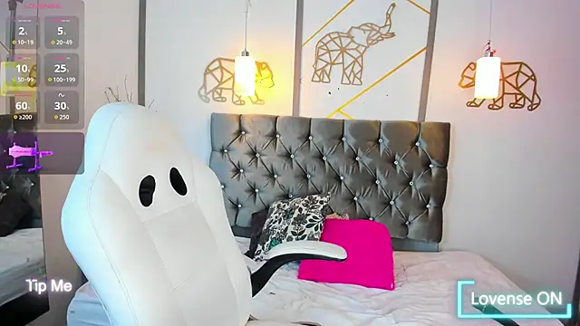 SalmaZaman online show from October 2025 07:55:02 PM