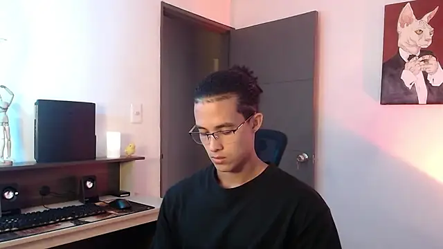 Snapshot of alejo_x3 chatting on February 2025 12:04:01 AM alejo x3 online show from February 2025 12:04:01 AM