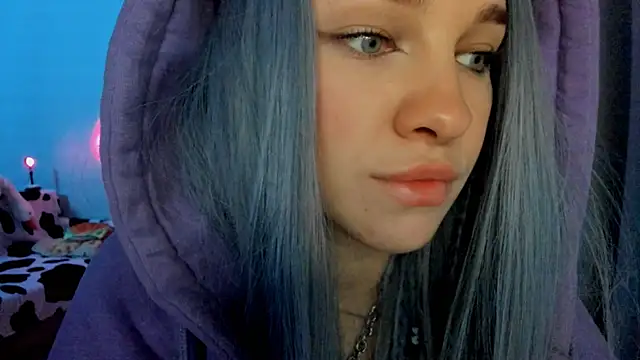 Ledy WWWII online show from December 2024 06:39:01 PM