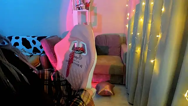 Ledy WWWII online show from December 2024 04:38:02 PM