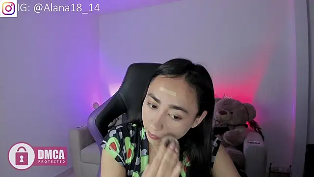 Alana Pherson online show from November 2025 06:18:02 AM