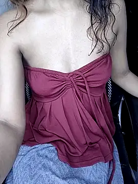 Snapshot of Leeeezzzz_roy chatting on October 2025 10:18:02 PM Leeeezzzz roy online show from October 2025 10:18:02 PM