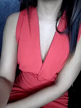 Leeeezzzz roy online show from April 2026 06:11:02 PM