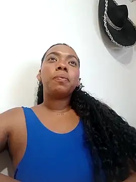 lia mariana online show from December 2025 08:16:02 PM