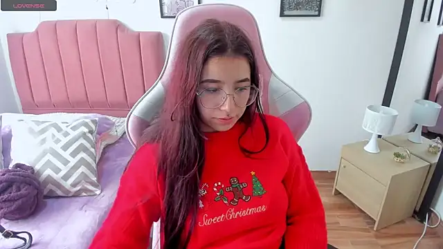 Amy joones online show from December 2025 03:08:02 PM