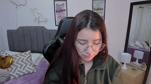 Amy joones online show from March 2026 11:17:01 AM