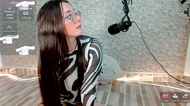 emma unu online show from March 2026 03:39:01 AM