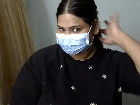 cutelady65 online show from November 2025 03:12:02 PM