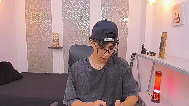 Nikolay Gregori online show from October 2025 04:33:01 AM