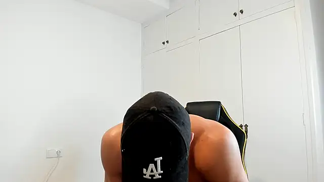 dan01  online show from January 2025 09:57:01 AM