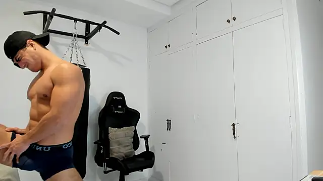 dan01  online show from January 2026 09:58:01 AM