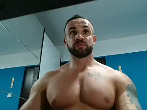 Snapshot of Magnificmuscles89 chatting on December 2024 10:23:02 PM Magnificmuscles89 online show from December 2024 10:23:02 PM