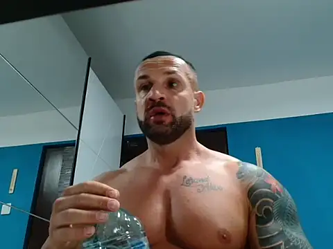 Snapshot of Magnificmuscles89 chatting on March 2025 09:46:02 PM Magnificmuscles89 online show from March 2025 09:46:02 PM