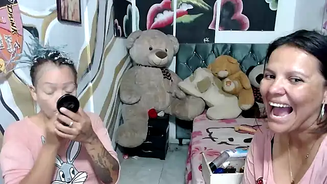 Snapshot of manzanahot9 chatting on September 2025 07:03:02 PM manzanahot9 online show from September 2025 07:03:02 PM