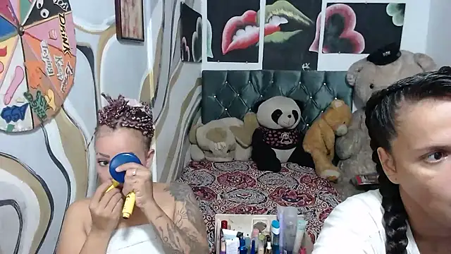 manzanahot9 online show from April 2026 07:40:01 PM