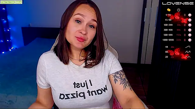 Snapshot of Cutie-Melanie chatting on September 2025 04:06:02 PM Cutie-Melanie online show from September 2025 04:06:02 PM