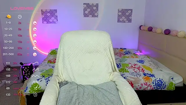 MiaMiki online show from January 2025 08:48:01 PM