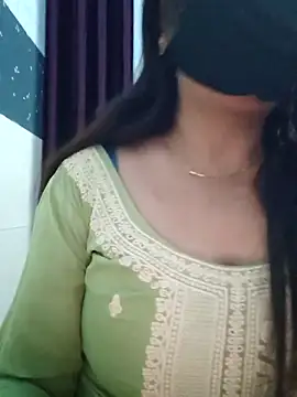 Aishwaryaa 69 online show from February 2025 12:08:01 PM