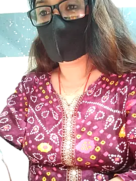 Aishwaryaa 69 online show from November 2025 11:38:02 AM