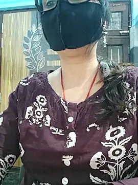 Aishwaryaa 69 online show from March 2026 10:41:01 AM