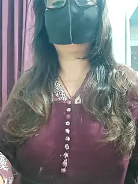 Snapshot of Aishwaryaa_69 chatting on July 2026 02:25:01 AM Aishwaryaa 69 online show from July 2026 02:25:01 AM