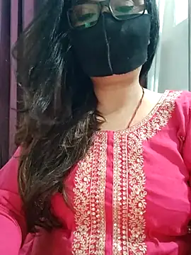 Snapshot of Aishwaryaa_69 chatting on July 2026 10:21:02 AM Aishwaryaa 69 online show from July 2026 10:21:02 AM