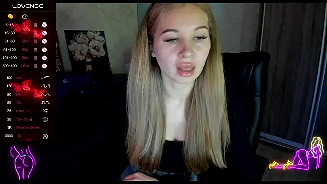  NigoNika online show from November 2025 12:16:01 PM