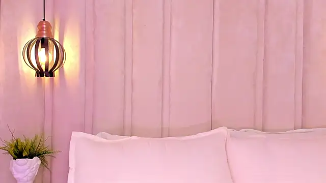 Snapshot of bonniekim_ chatting on March 2025 12:28:01 PM bonniekim online show from March 2025 12:28:01 PM