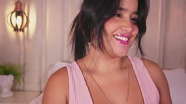 Snapshot of bonniekim_ chatting on September 2025 03:39:02 AM bonniekim online show from September 2025 03:39:02 AM