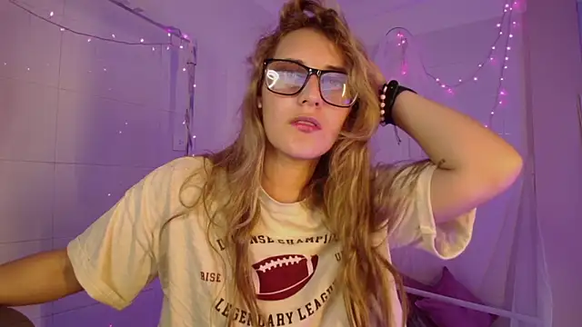 Snapshot of Giia_paiige18 chatting on February 2026 10:37:02 PM Giia paiige18 online show from February 2026 10:37:02 PM