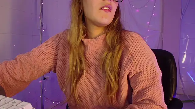 Snapshot of Giia_paiige18 chatting on February 2026 12:40:02 AM Giia paiige18 online show from February 2026 12:40:02 AM