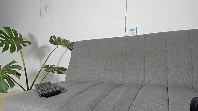 Snapshot of Christopher_Well chatting on January 2025 04:27:01 AM Christopher Well online show from January 2025 04:27:01 AM